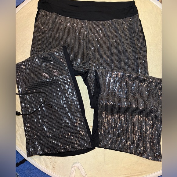 Avenue Jada Sequin Pant. Black Wide Leg Palazzo Pants - Picture 2 of 10